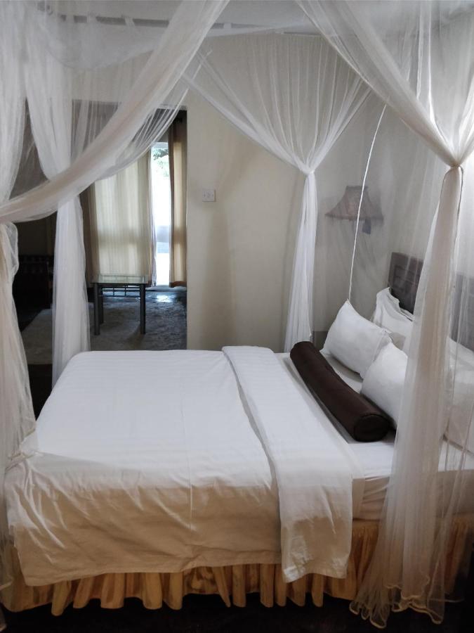 Lake Kariba Inns スィアボンガ エクステリア 写真