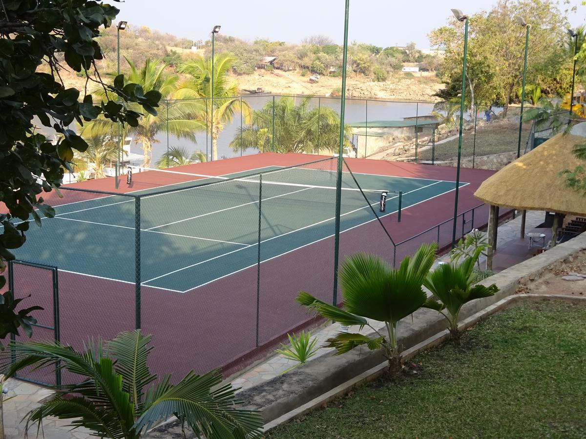 Lake Kariba Inns スィアボンガ エクステリア 写真