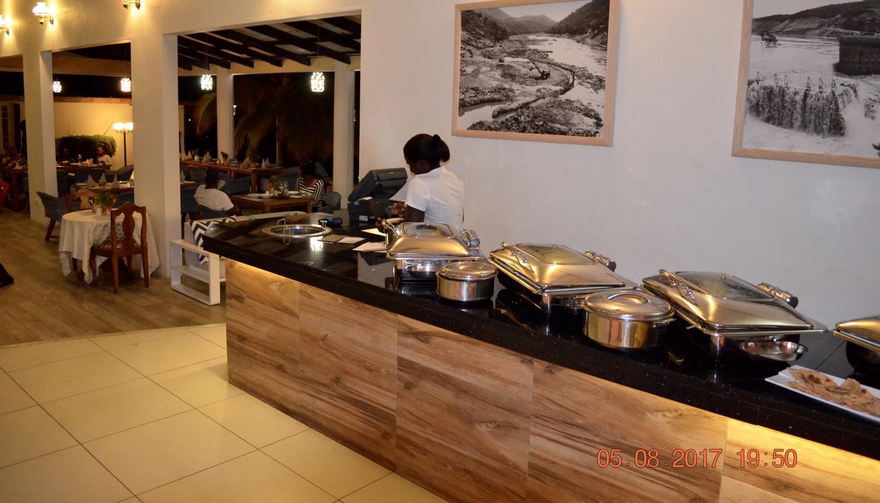 Lake Kariba Inns スィアボンガ エクステリア 写真